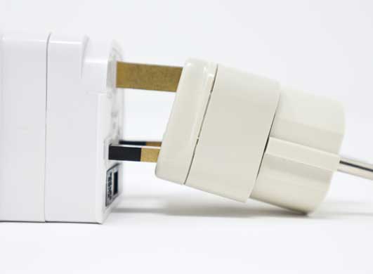 Conoce los diferentes tipos de enchufes según el destino de tu viaje